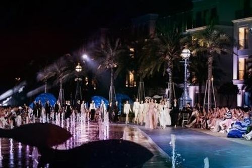 Dàn sao hội tụ, 'bùng nổ' sàn runway ngay bến du thuyền và Bizhouse Canal District MerryLand Quy Nhơn
