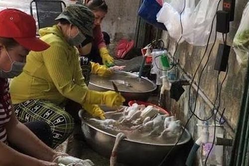 TPHCM: 'Choáng' với những điểm giết mổ gia cầm ở hẻm 8/2A Phạm Hùng