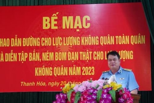 Bế mạc Hội thao dẫn đường cho lực lượng không quân và diễn tập bắn, ném bom đạn thật