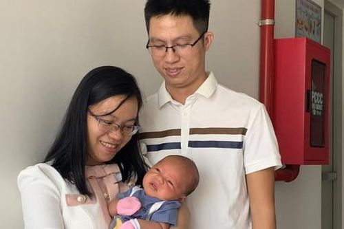 Hành trình tìm con gian nan và quả ngọt 'ươm mầm hạnh phúc' của những nhân viên y tế