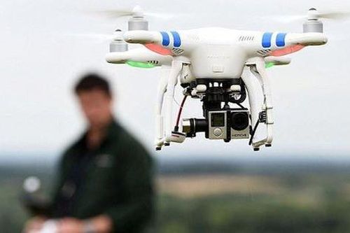 Bay flycam chưa được cấp phép có thể bị truy cứu trách nhiệm hình sự