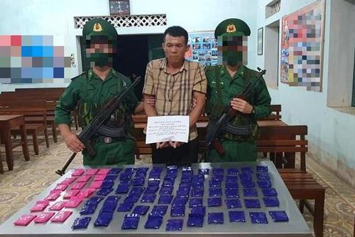 Bắt quả tang đối tượng mua bán 18.000 viên ma túy tổng hợp