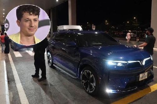 VinFast VF9 'hộ tống' siêu sao tỷ view Charlie Puth đến Việt Nam