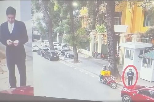 Công bố clip cựu điều tra viên Hoàng Văn Hưng nhận chiếc cặp số