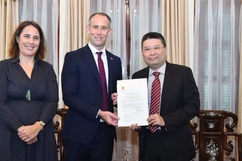 Trao Giấy chấp nhận lãnh sự cho Tổng Lãnh sự New Zealand tại TP. Hồ Chí Minh
