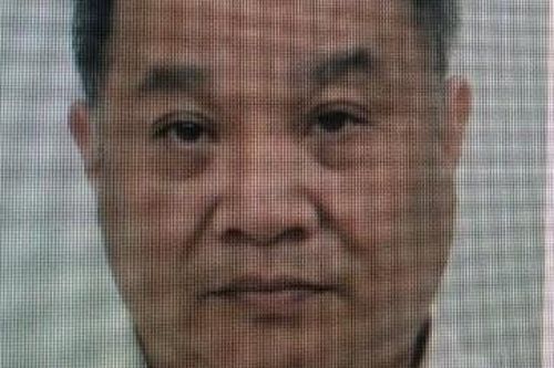 Truy tìm đối tượng nhận lo vụ kiện chia tiền thừa kế