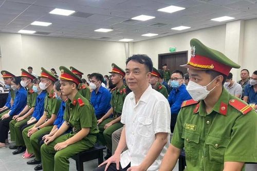 Cựu Cục phó Cục Quản lý thị trường Hà Nội bị đề nghị 9-10 năm tù