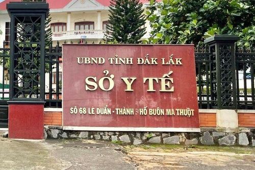 Kỷ luật Giám đốc Sở Y tế Đắk Lắk