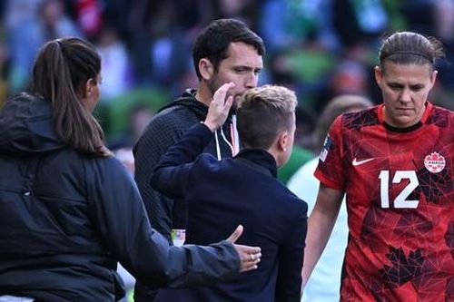 Huyền thoại 40 tuổi sút hỏng 11m, tuyển nữ Canada hòa sốc ở World Cup nữ 2023