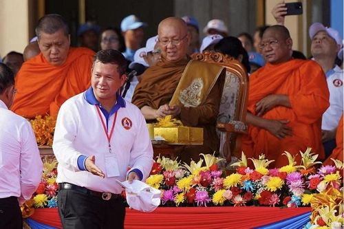 Con trai Thủ tướng Campuchia Hun Sen tích cực vận động trước thềm bầu cử