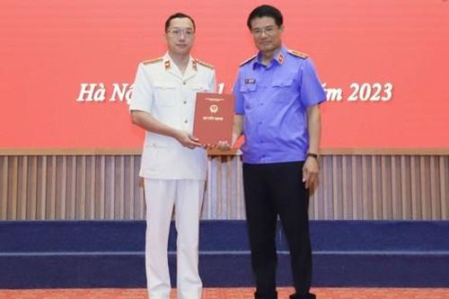 Công bố quyết định của Viện trưởng VKSND tối cao về công tác cán bộ