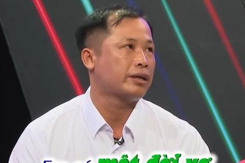 Ông chủ tiệm sửa xe bị bạn gái trả quà phút cuối