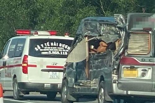 Ô tô khách va vào xe hút rác trên cao tốc Hà Nội - Hải Phòng, 2 người tử vong