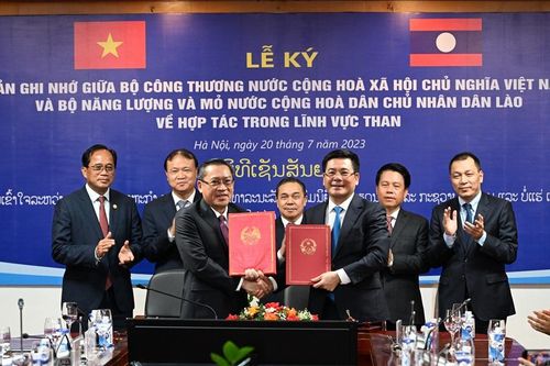 Việt Nam-Lào: Đẩy mạnh hợp tác trong lĩnh vực thương mại than