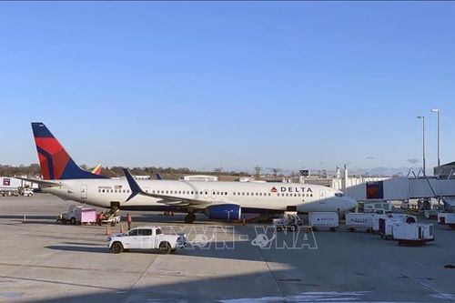 Mỹ điều tra vụ Delta Air Lines bỏ lại hành khách trên máy bay dừng nhiều giờ