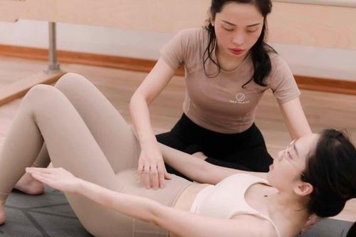 Cải thiện sức khỏe sau sinh với môn pilates