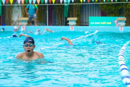 Lan tỏa thông điệp phòng, chống đuối nước ở trẻ qua giải bơi 'Đường đua xanh'