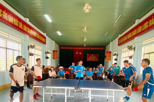 Mang Yang: Giao lưu thể thao chào mừng Đại hội Công đoàn các cấp