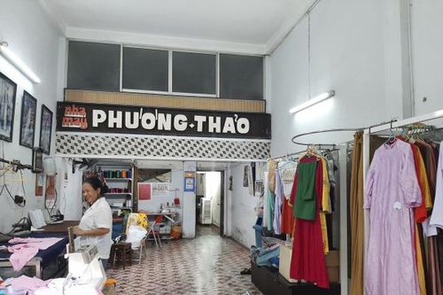 Những chiếc áo dài của má