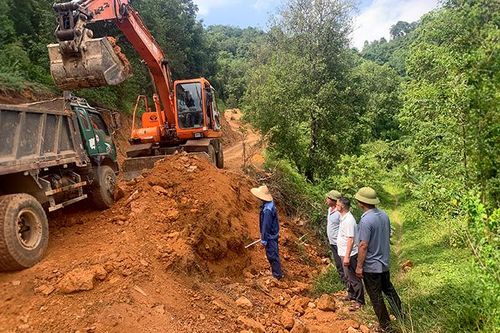 Long Đống: Lan tỏa phong trào hiến đất làm đường giao thông