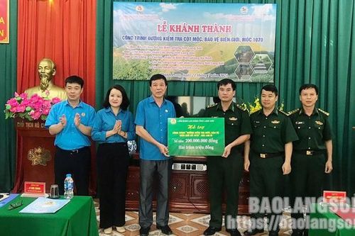 Khánh thành đường kiểm tra cột mốc quốc giới 1070