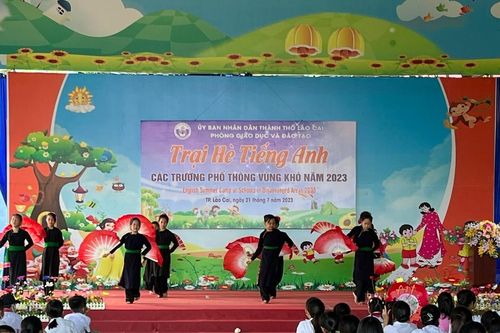 Thành phố Lào Cai: 200 học sinh vùng khó được tham gia Trại hè tiếng Anh miễn phí
