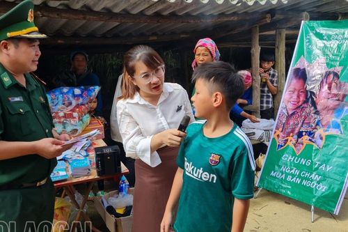 Truyền thông phòng, chống nạn mua bán người tại chợ phiên xã Tả Gia Khâu