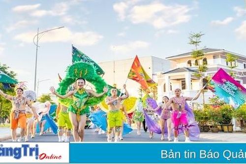Bùng nổ cảm xúc trong không gian sắc màu của Huda Beach Carnival 2023 tại Quảng Trị
