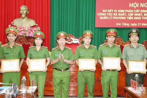 Công an cơ sở ở Sóc Trăng làm tốt công tác đăng ký phương tiện