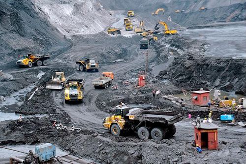 Việt Nam ký kết bản ghi nhớ nhập khẩu than từ Lào