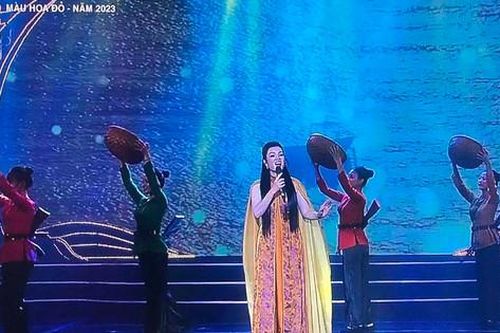 Ý nghĩa chương trình nghệ thuật 'Màu hoa đỏ'