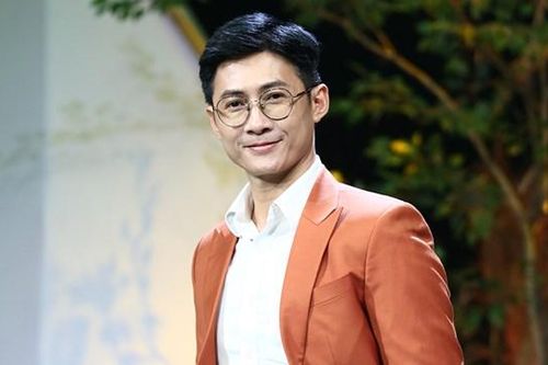 Ca sĩ Thiên Vương tiết lộ nhóm MTV đã từng diễn 11 show mỗi đêm