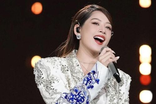 Nằm trong đội hình chiến thắng, Chi Pu giật thêm 2 giải phụ tại Đạp gió 2023