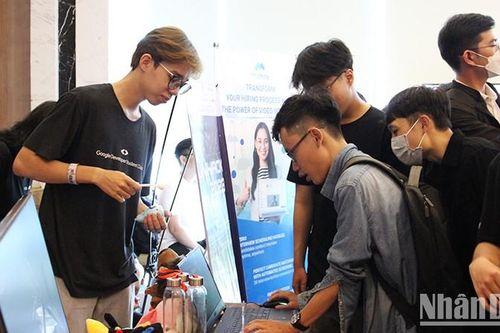 Hơn 1.600 lập trình viên và sinh viên tham gia Google I/O Extended MienTrung 2023