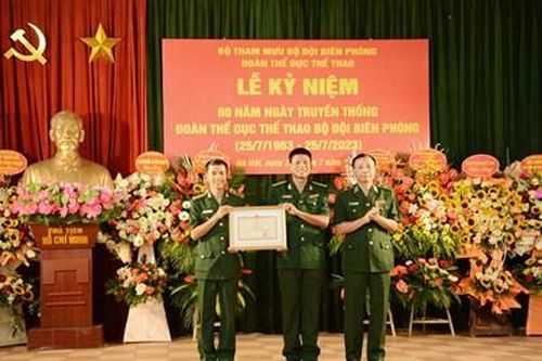 Đoàn Thể dục thể thao Bộ đội Biên phòng kỷ niệm 60 năm ngày truyền thống