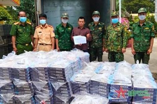 Ban Chỉ đạo 389 quốc gia khen thưởng 3 tập thể, 6 cá nhân có thành tích chống buôn lậu