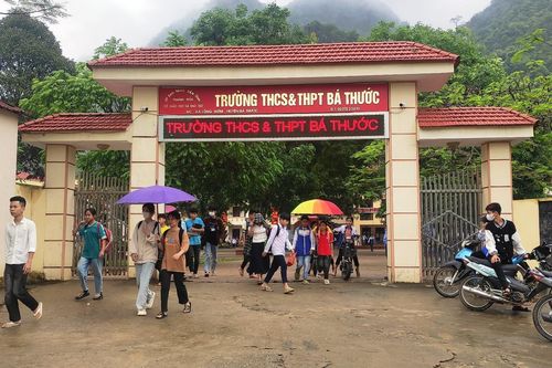 Thầy giáo vùng khó chia sẻ bí quyết giành điểm 10 môn Sử
