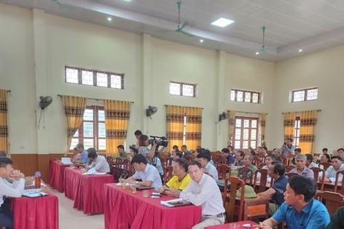 Đối thoại với người dân giải quyết vụ chặn xe ra vào cảng biển quốc tế