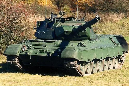 Đức viện trợ 10 xe tăng Leopard 1 cho Ukraine