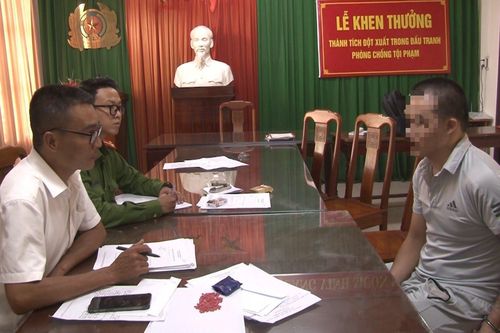 Liên tiếp bắt hai đối tượng liên quan đến ma túy