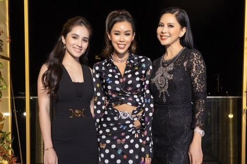 Thủy Tiên 'Vị đắng tình yêu' khoe khéo con dâu tương lai