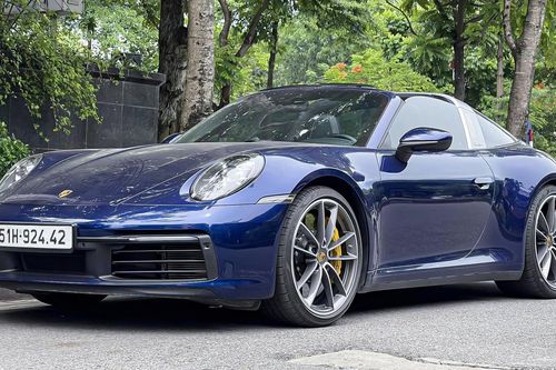 Hàng hiếm Porsche 911 từng của Novaland lên sàn xe cũ rớt giá 2 tỷ đồng