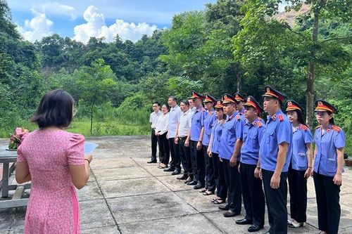 Chi bộ VKSND huyện Bắc Sơn đổi mới sinh hoạt Chuyên đề Quý III năm 2023