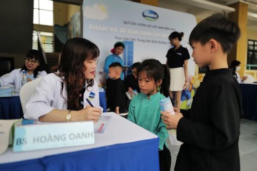 Theo chân Quỹ sữa trên những hành trình 'trao sữa, gửi niềm vui'