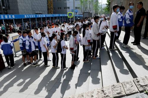 Bùng nổ thị trường chợ đen 'dạy thêm học thêm' tại Trung Quốc