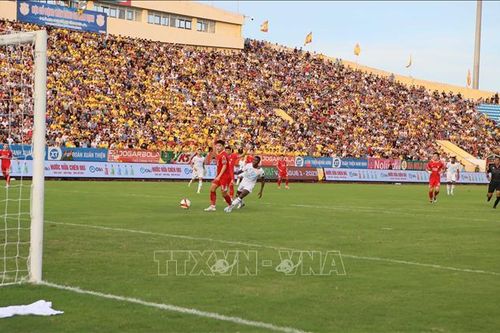 V.League 1-2023: Câu lạc bộ Thép Xanh Nam Định hòa 0 - 0 trước Viettel