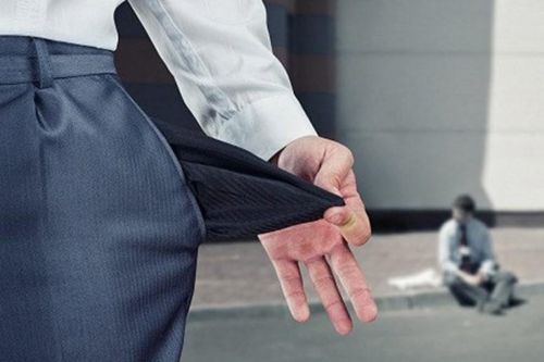 7 thói quen chi tiêu khiến tiền đội nón ra đi, nghèo triền miên khó 'đổi vận'