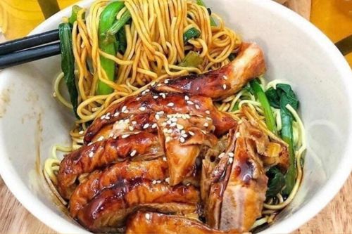 Những món mỳ trộn phải thử ngay khi đến Hà Nội