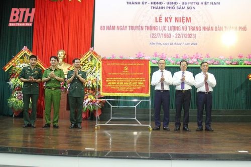 Kỷ niệm 60 năm Ngày truyền thống Lực lượng vũ trang Nhân dân TP Sầm Sơn
