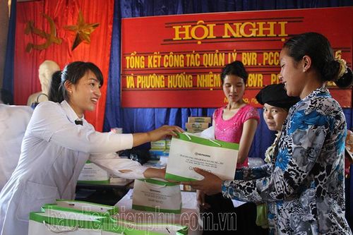 Công an Ðiện Biên học và làm theo Bác